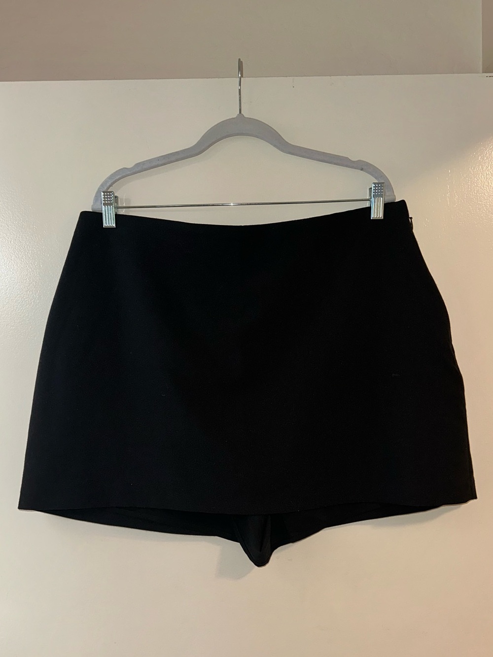 Abercrombie & Fitch Black Women's Skort Skirt